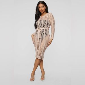 FASHION NOVA Don’t String Me Along Midi Dress. X-Large, Taupe.